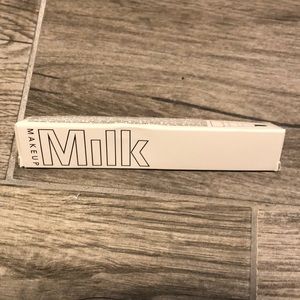 BNIB Milk makeup triple brow pen!!! 🖊